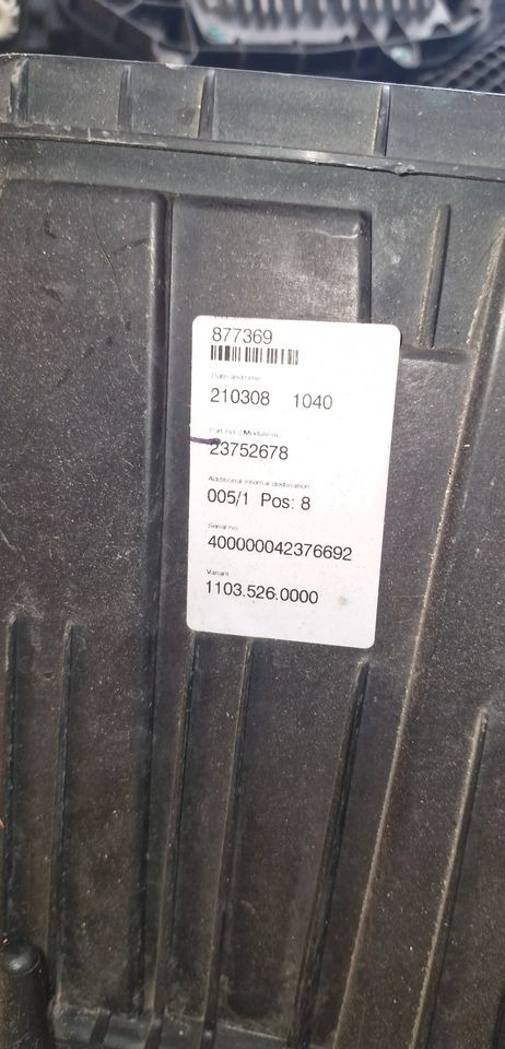 VOLVO FH5 LAMPA PRZEDNIA FULL LED 23752680 23752678 24056515 - Faro delantero para Camión: foto 3 VOLVO FH5 LAMPA PRZEDNIA FULL LED 23752680 23752678 24056515 - Faro delantero para Camión: foto 3