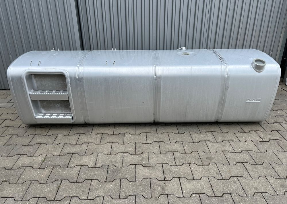 Zbiornik paliwa DAF XF CF 845 litrów bak - Procesamiento de combustible para Camión: foto 1 Zbiornik paliwa DAF XF CF 845 litrów bak - Procesamiento de combustible para Camión: foto 1