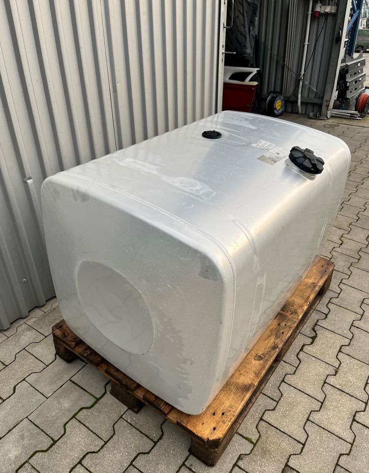 Zbiornik paliwa MAN TGX TGS 460 litrów bak - Procesamiento de combustible para Camión: foto 3 Zbiornik paliwa MAN TGX TGS 460 litrów bak - Procesamiento de combustible para Camión: foto 3