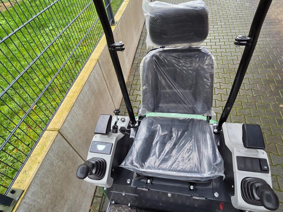 Black Friday Minibagger 1,4t Schnellwechsler 18,5 KW Löffelpaket - Miniexcavadora: foto 3 Black Friday Minibagger 1,4t Schnellwechsler 18,5 KW Löffelpaket - Miniexcavadora: foto 3