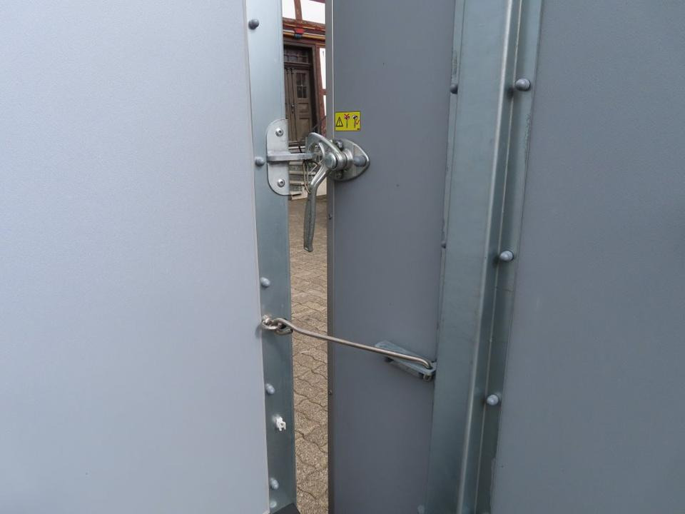 Leasing de Böckmann PKW-Anhänger Koffer KT2513/135 F Tür-Rampekombination Böckmann PKW-Anhänger Koffer KT2513/135 F Tür-Rampekombination: foto 6 Leasing de Böckmann PKW-Anhänger Koffer KT2513/135 F Tür-Rampekombination Böckmann PKW-Anhänger Koffer KT2513/135 F Tür-Rampekombination: foto 6