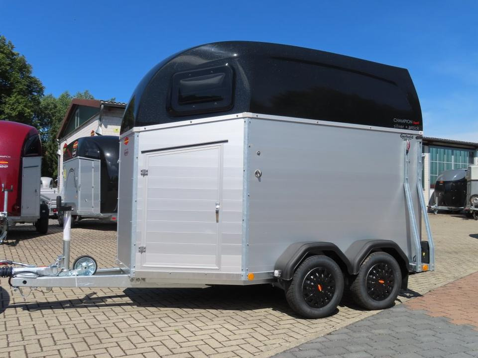 Böckmann Pferdeanhänger Champion Esprit Flügeltür Sattelkammer - Remolque para caballos: foto 3 Böckmann Pferdeanhänger Champion Esprit Flügeltür Sattelkammer - Remolque para caballos: foto 3