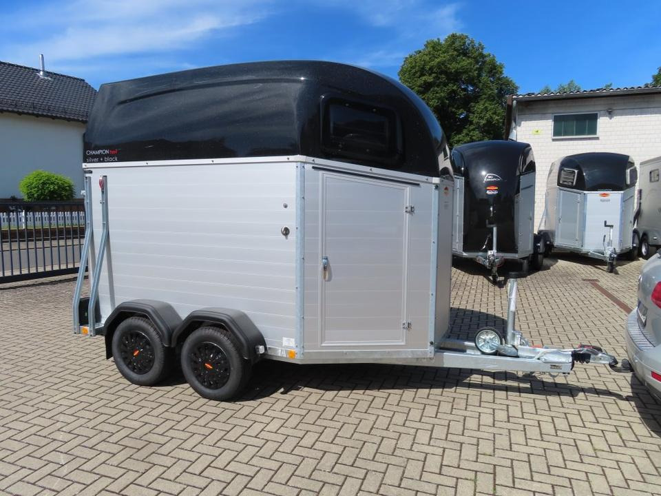 Remolque para caballos Böckmann Pferdeanhänger Champion Esprit Flügeltür Sattelkammer: foto 17 Remolque para caballos Böckmann Pferdeanhänger Champion Esprit Flügeltür Sattelkammer: foto 17