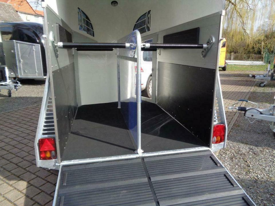 Böckmann Pferdeanhänger, Champion R, ALUBODEN, SaKa, 100 km/h - Remolque para caballos: foto 5 Böckmann Pferdeanhänger, Champion R, ALUBODEN, SaKa, 100 km/h - Remolque para caballos: foto 5