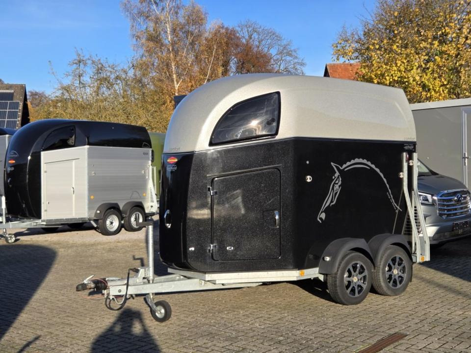 Böckmann Pferdeanhänger, Comfort, Alub. Sattelk. 100 km/h, top - Remolque para caballos: foto 1 Böckmann Pferdeanhänger, Comfort, Alub. Sattelk. 100 km/h, top - Remolque para caballos: foto 1