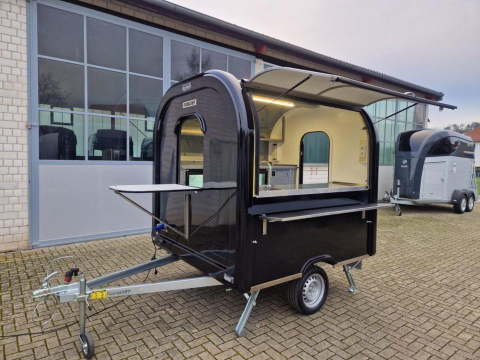 PKW-Anhänger Food-Trailer Cocktail Bar Verkaufsanhänger - Remolque venta ambulante: foto 1 PKW-Anhänger Food-Trailer Cocktail Bar Verkaufsanhänger - Remolque venta ambulante: foto 1