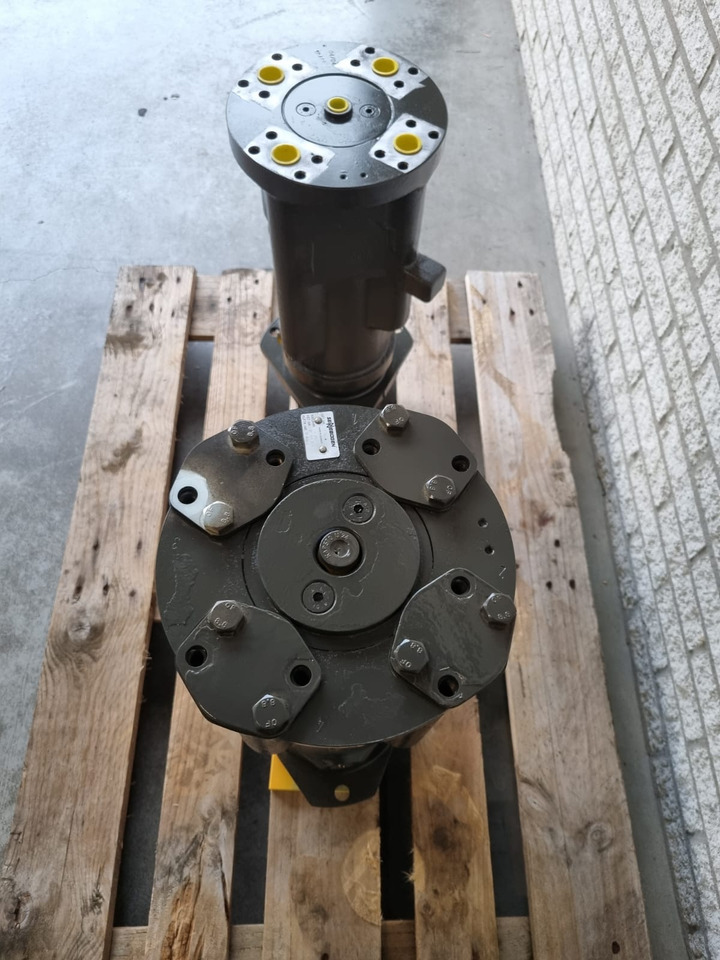 SENNEBOGEN Rotary union / Centrale doorvoer 113604 / 034570 - Hidráulica para Manipulador de materiales: foto 3 SENNEBOGEN Rotary union / Centrale doorvoer 113604 / 034570 - Hidráulica para Manipulador de materiales: foto 3