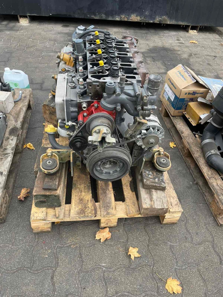 DEUTZ BF4M2012 Serial: 21039937 Fully renovated engine!!! - Motor para Maquinaria de construcción: foto 1 DEUTZ BF4M2012 Serial: 21039937 Fully renovated engine!!! - Motor para Maquinaria de construcción: foto 1
