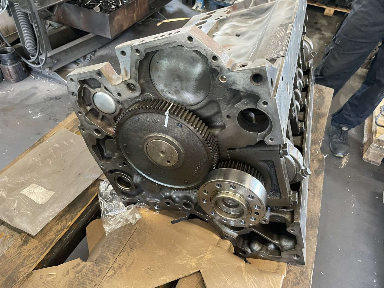 Deutz TCD 2012 L06 2V remanufactured short engine - Motor para Maquinaria industrial: foto 3 Deutz TCD 2012 L06 2V remanufactured short engine - Motor para Maquinaria industrial: foto 3