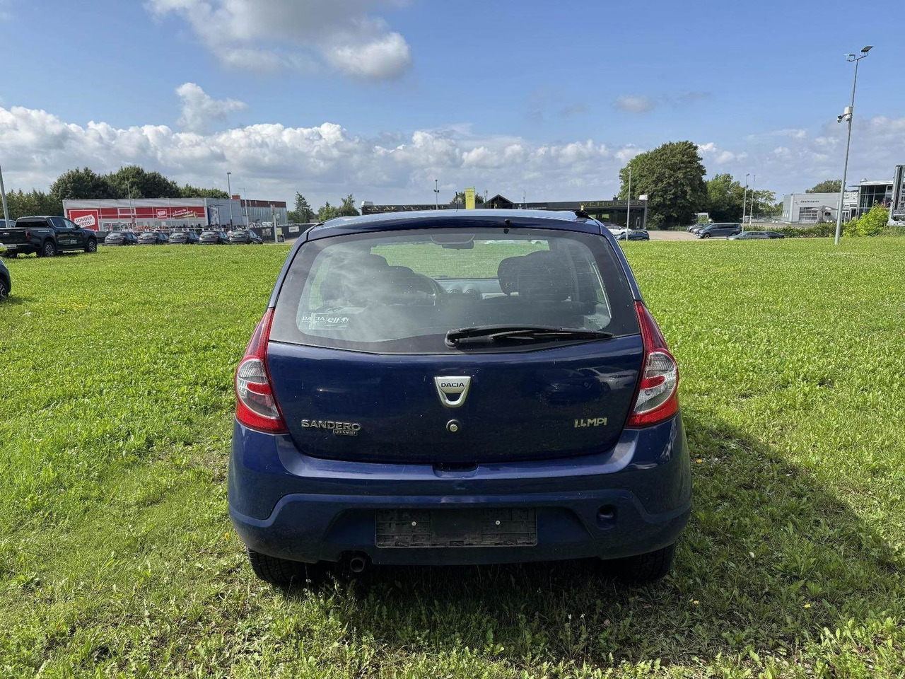 Dacia Sandero 1.4 +ZAHNRIEMEN GERISSEN+ - Coche: foto 4 Dacia Sandero 1.4 +ZAHNRIEMEN GERISSEN+ - Coche: foto 4