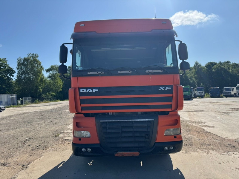 DAF 105 XF 460 Space Cab (GOOD CONDITION / BON ETAT) - Cabeza tractora: foto 2 DAF 105 XF 460 Space Cab (GOOD CONDITION / BON ETAT) - Cabeza tractora: foto 2