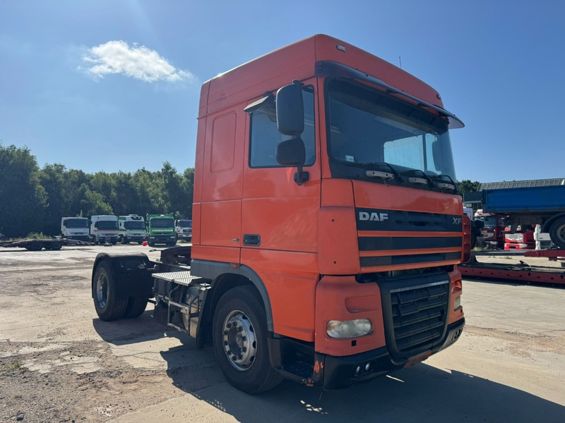 DAF 105 XF 460 Space Cab (GOOD CONDITION / BON ETAT) - Cabeza tractora: foto 3 DAF 105 XF 460 Space Cab (GOOD CONDITION / BON ETAT) - Cabeza tractora: foto 3