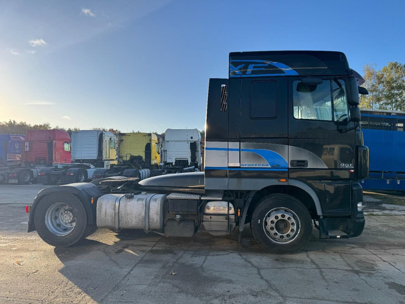 DAF 105 XF 460 Space Cab (MANUAL GEARBOX / BOITE MANUELLE) - Cabeza tractora: foto 4 DAF 105 XF 460 Space Cab (MANUAL GEARBOX / BOITE MANUELLE) - Cabeza tractora: foto 4