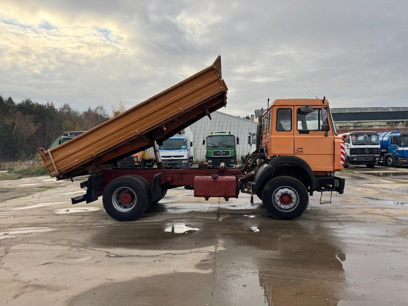 Iveco Turbostar 190 - 30 (BIG AXLE & STEEL SUSPENSION / GRAND PONT & LAMES / 6 CYLINDER WITH RADIATOR) - Camión volquete: foto 4 Iveco Turbostar 190 - 30 (BIG AXLE & STEEL SUSPENSION / GRAND PONT & LAMES / 6 CYLINDER WITH RADIATOR) - Camión volquete: foto 4