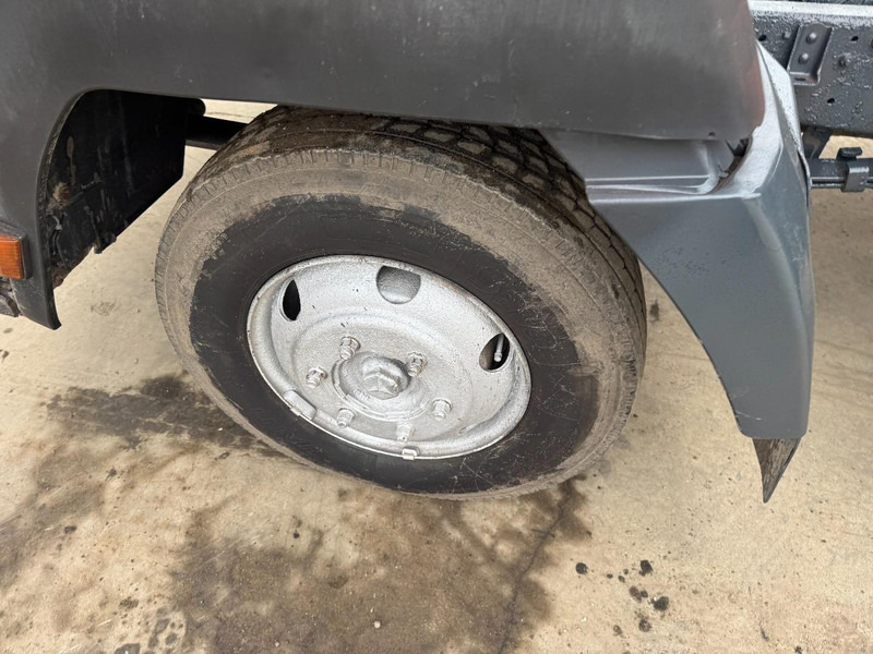 Camión volquete Mercedes-Benz SK 814 (FULL STEEL SUSPENSION / MANUAL GEARBOX / 3-SIDE TIPPER): foto 10 Camión volquete Mercedes-Benz SK 814 (FULL STEEL SUSPENSION / MANUAL GEARBOX / 3-SIDE TIPPER): foto 10