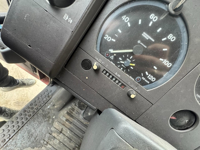 Camión volquete Mercedes-Benz SK 814 (FULL STEEL SUSPENSION / MANUAL GEARBOX / 3-SIDE TIPPER): foto 12 Camión volquete Mercedes-Benz SK 814 (FULL STEEL SUSPENSION / MANUAL GEARBOX / 3-SIDE TIPPER): foto 12