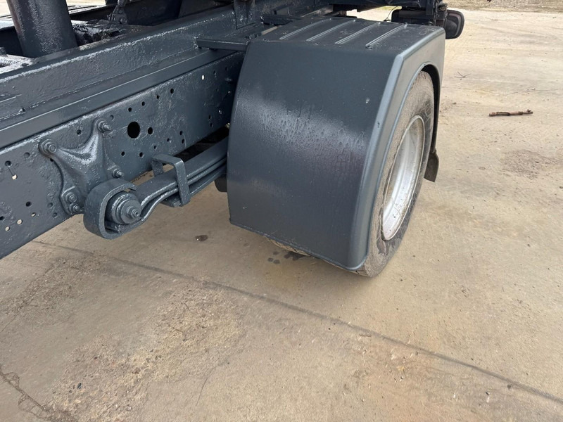 Camión volquete Mercedes-Benz SK 814 (FULL STEEL SUSPENSION / MANUAL GEARBOX / 3-SIDE TIPPER): foto 9 Camión volquete Mercedes-Benz SK 814 (FULL STEEL SUSPENSION / MANUAL GEARBOX / 3-SIDE TIPPER): foto 9