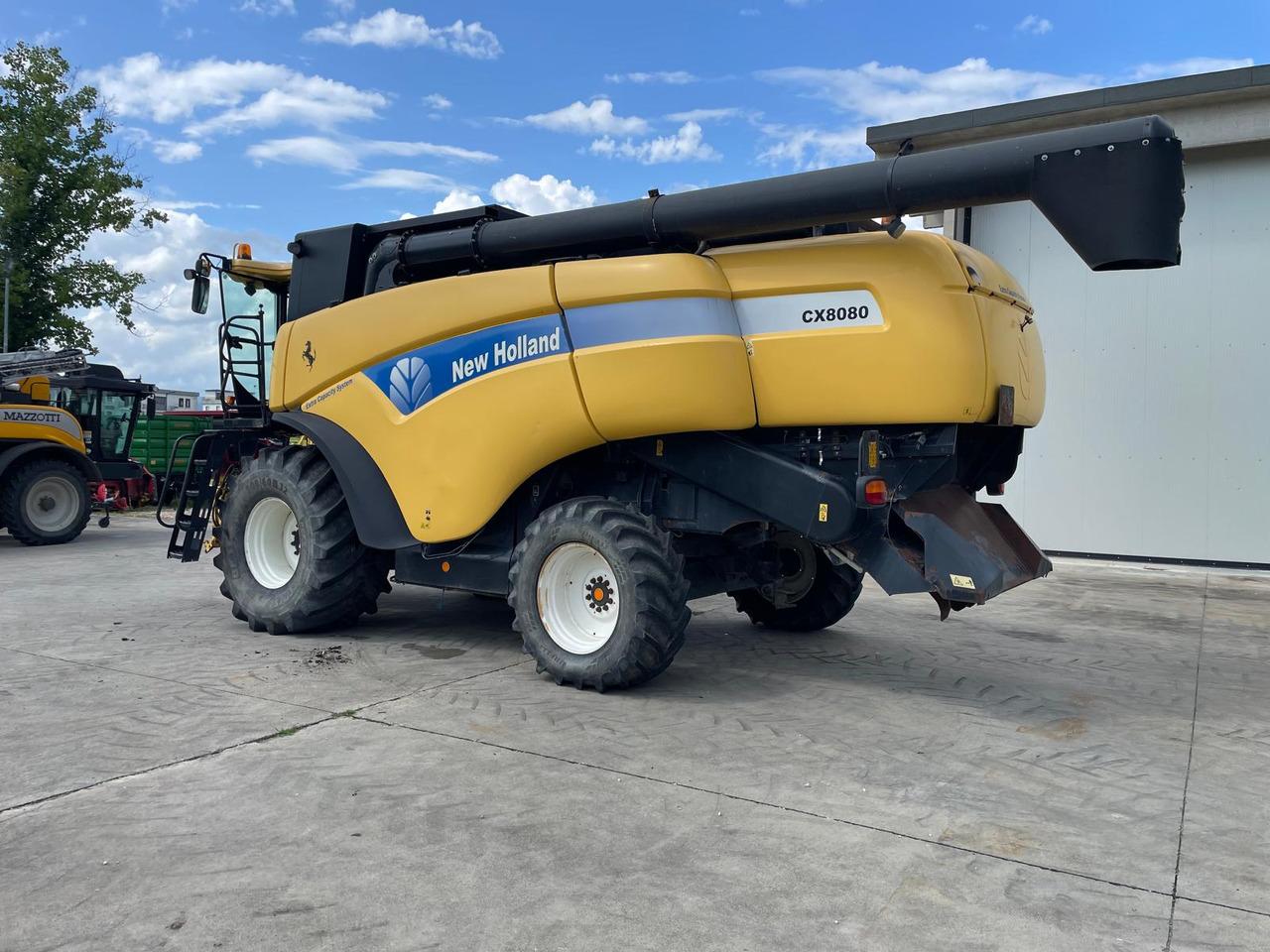 NEW HOLLAND MIETITREBBIA CX 8080 - Cosechadora de granos: foto 4 NEW HOLLAND MIETITREBBIA CX 8080 - Cosechadora de granos: foto 4