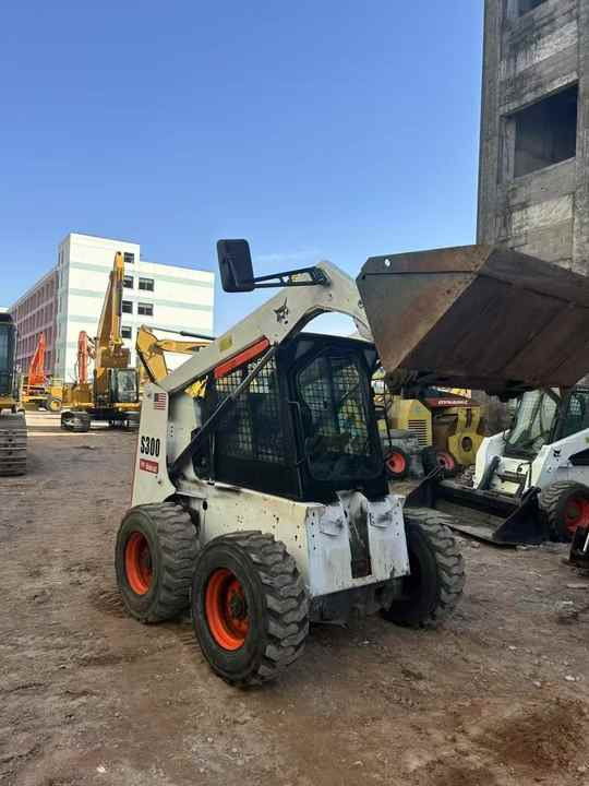100%Ready Bobcat S300 Well Sold Most Famous Brand High Quality Bobcat S300 Skid Steer Loader for Sale - Minicargadora: foto 4 100%Ready Bobcat S300 Well Sold Most Famous Brand High Quality Bobcat S300 Skid Steer Loader for Sale - Minicargadora: foto 4