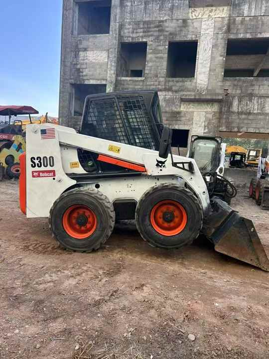 100%Ready Bobcat S300 Well Sold Most Famous Brand High Quality Bobcat S300 Skid Steer Loader for Sale - Minicargadora: foto 2 100%Ready Bobcat S300 Well Sold Most Famous Brand High Quality Bobcat S300 Skid Steer Loader for Sale - Minicargadora: foto 2