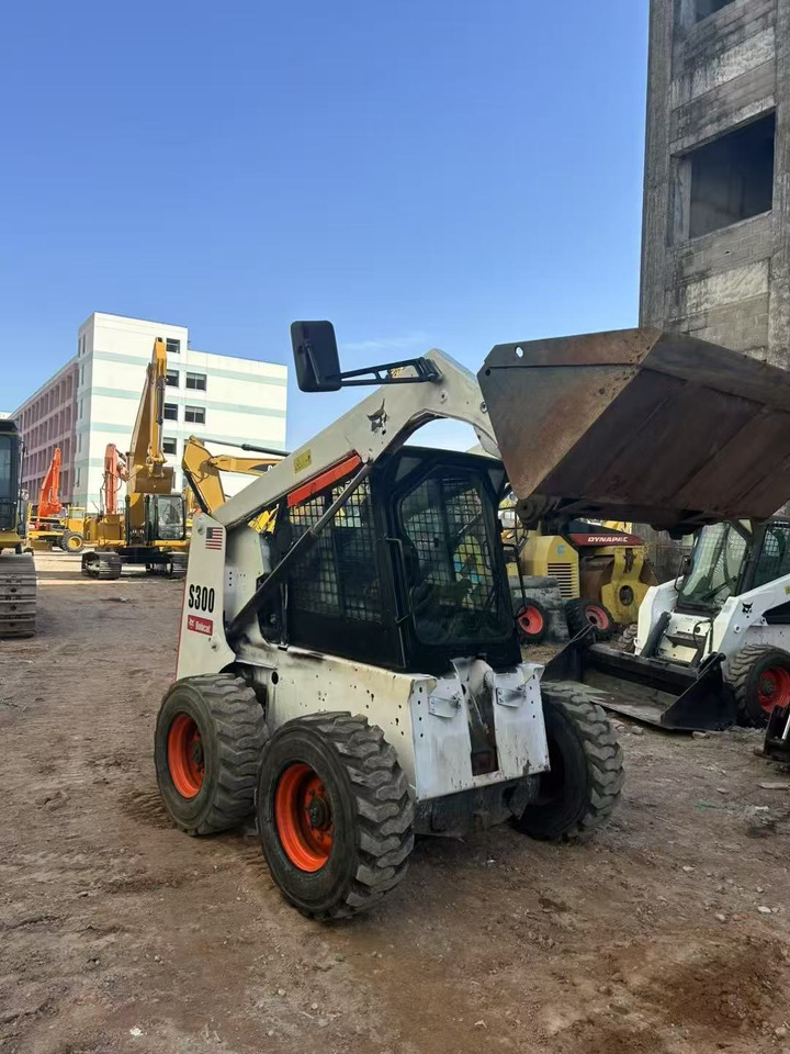 BOBCAT s300 - Minicargadora: foto 4 BOBCAT s300 - Minicargadora: foto 4
