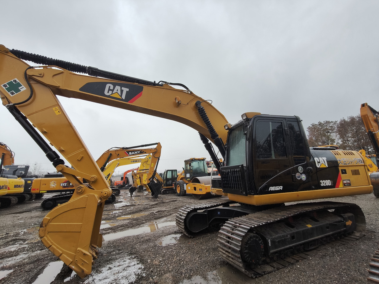 CATERPILLAR 320D - Excavadora de cadenas: foto 4 CATERPILLAR 320D - Excavadora de cadenas: foto 4