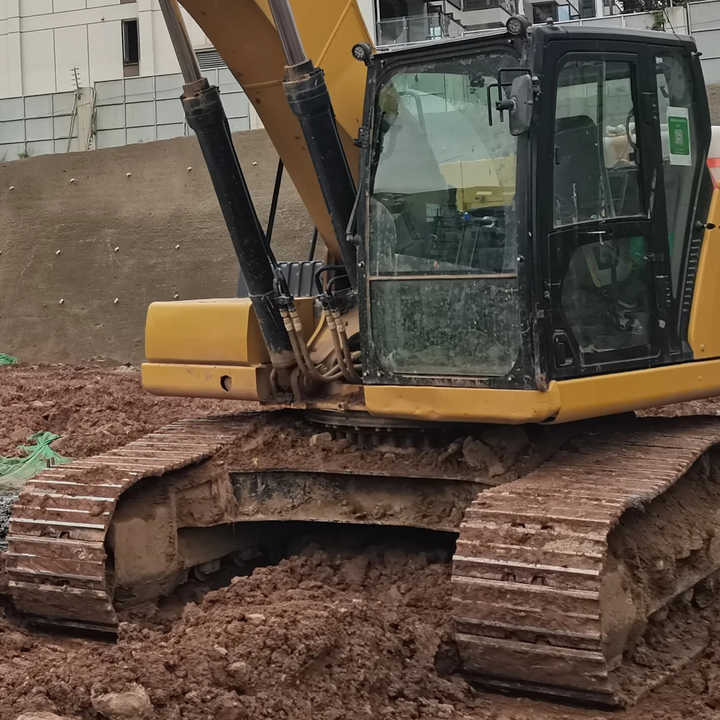Good Condition Used CAT Excavator Japan 330GC Original Used Excavator Cat 330GC in Stock - Excavadora de cadenas: foto 4 Good Condition Used CAT Excavator Japan 330GC Original Used Excavator Cat 330GC in Stock - Excavadora de cadenas: foto 4