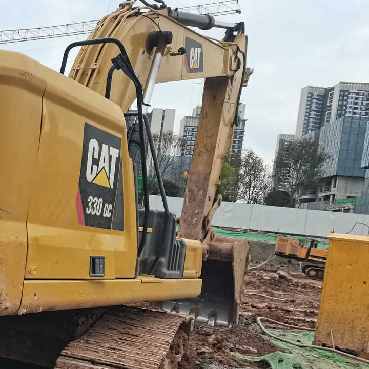 Good Condition Used CAT Excavator Japan 330GC Original Used Excavator Cat 330GC in Stock - Excavadora de cadenas: foto 2 Good Condition Used CAT Excavator Japan 330GC Original Used Excavator Cat 330GC in Stock - Excavadora de cadenas: foto 2
