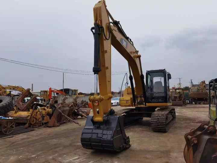 Good Condition Used Excavator Machine Caterpillar 315D Crawler CAT 15ton Used Excavator for Sale CAT 315 Excavators - Excavadora de cadenas: foto 2 Good Condition Used Excavator Machine Caterpillar 315D Crawler CAT 15ton Used Excavator for Sale CAT 315 Excavators - Excavadora de cadenas: foto 2