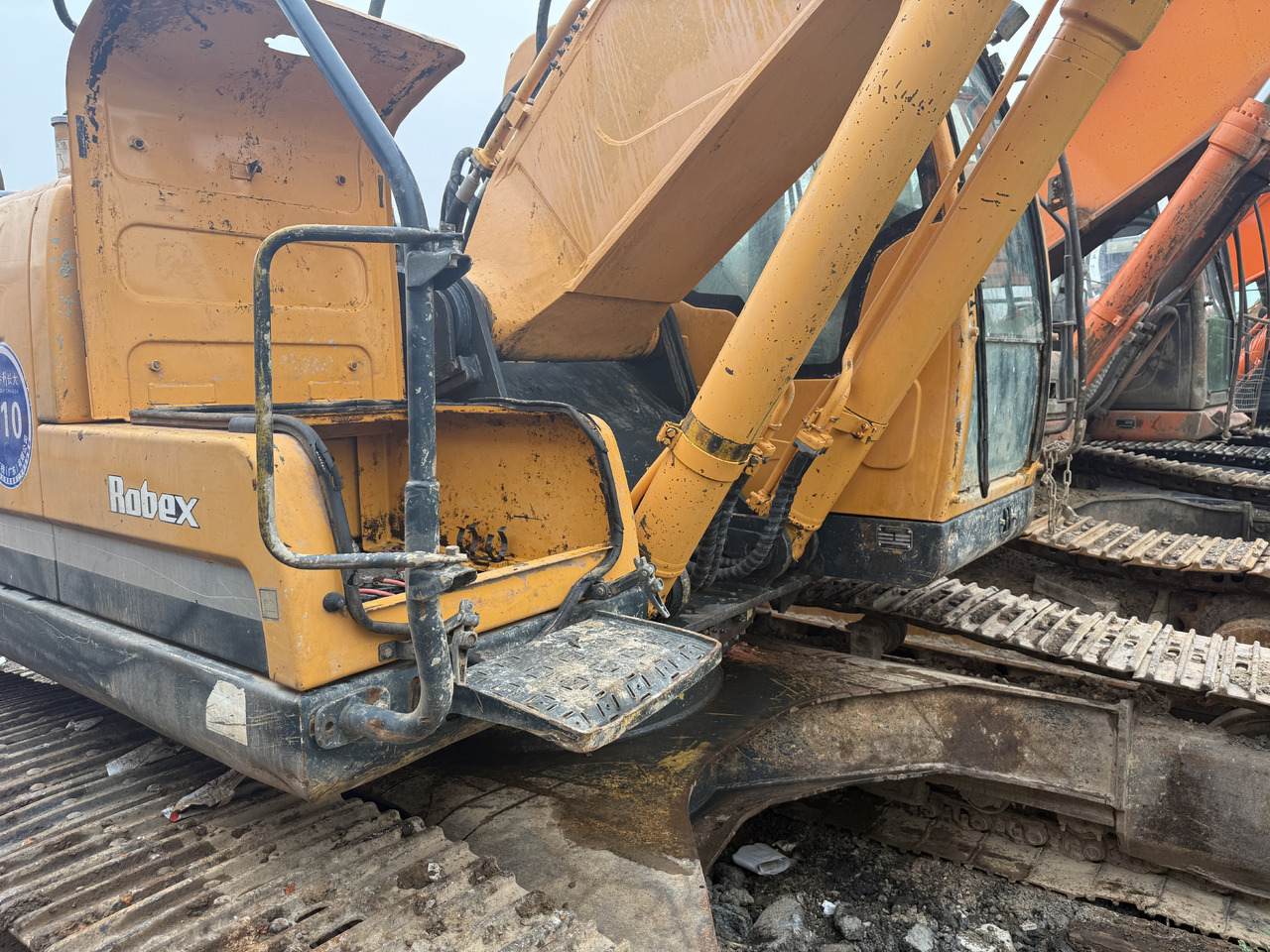 Excavadora de cadenas Hyundai used Hyundai 305-9t: foto 13