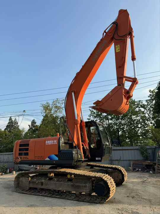 Japanese Original Hitachi 210 Outdoor Crawler Type Second-hand Excavator - Excavadora de cadenas: foto 4 Japanese Original Hitachi 210 Outdoor Crawler Type Second-hand Excavator - Excavadora de cadenas: foto 4