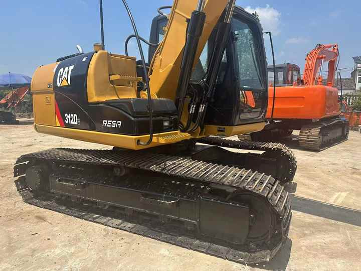 Low Working Time CAT 312D2 Excavator Caterpillar Used 15ton Cat312D2 No Reviews yet - Excavadora de cadenas: foto 4 Low Working Time CAT 312D2 Excavator Caterpillar Used 15ton Cat312D2 No Reviews yet - Excavadora de cadenas: foto 4