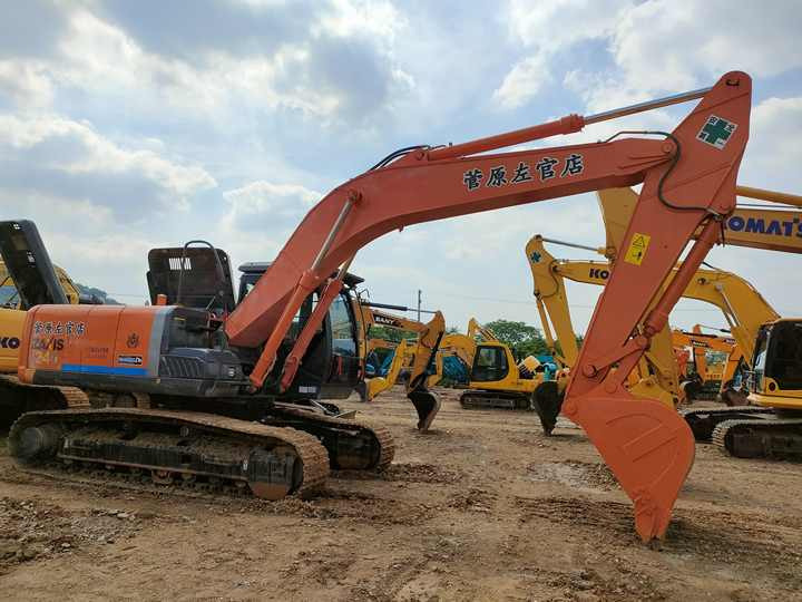 Original Japan Hitachi ZX240 Excavator Hitachi Excavator in Low Price for Hot Sale - Excavadora de cadenas: foto 4 Original Japan Hitachi ZX240 Excavator Hitachi Excavator in Low Price for Hot Sale - Excavadora de cadenas: foto 4