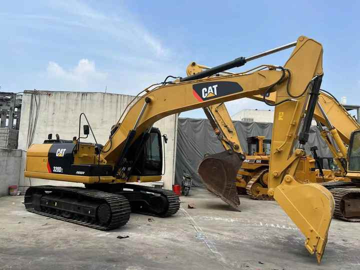 Reasonable Price Japan Original 330d2 Caterpillar Excavator CAT USED 329D2 320D2 325D 315D Excavator - Excavadora de cadenas: foto 2 Reasonable Price Japan Original 330d2 Caterpillar Excavator CAT USED 329D2 320D2 325D 315D Excavator - Excavadora de cadenas: foto 2
