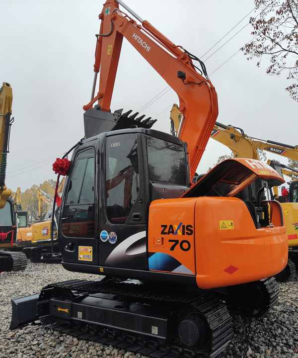 Used Hitachi Excavator ZX70 Japan Import Second Hand Small Crawler ZX70 Excavator for Sale - Excavadora de cadenas: foto 3 Used Hitachi Excavator ZX70 Japan Import Second Hand Small Crawler ZX70 Excavator for Sale - Excavadora de cadenas: foto 3