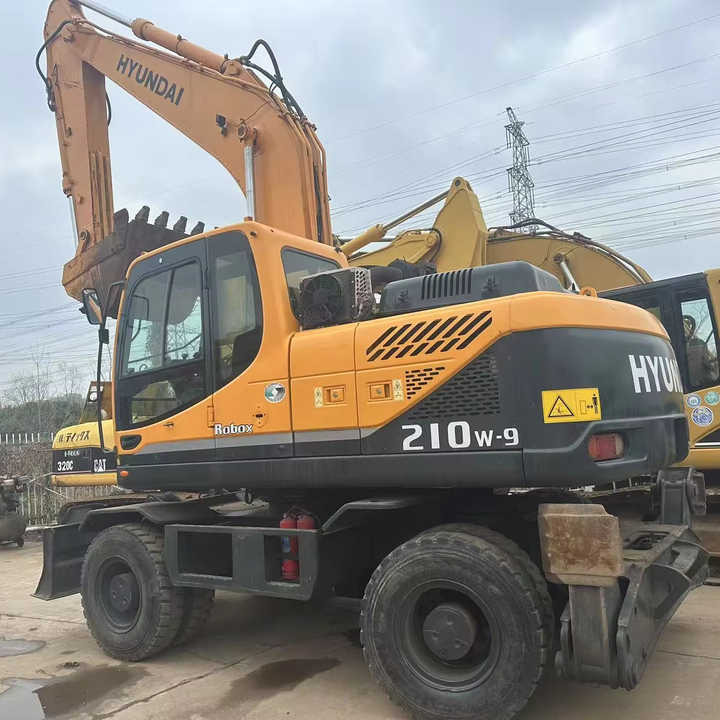 Used Hyundai Korea Hydraulic Excavator Hyundai 210-9 Excavator Excellent Condition 21 Ton Used Excavator for Sale - Excavadora: foto 1 Used Hyundai Korea Hydraulic Excavator Hyundai 210-9 Excavator Excellent Condition 21 Ton Used Excavator for Sale - Excavadora: foto 1