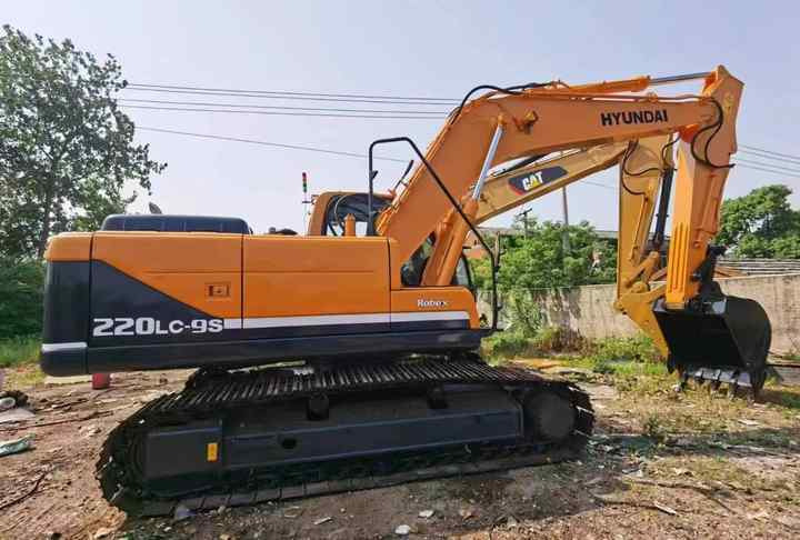 Used Machines Doosan Dx220-9 for Sale ,original Excavator for Sale - Excavadora: foto 2 Used Machines Doosan Dx220-9 for Sale ,original Excavator for Sale - Excavadora: foto 2