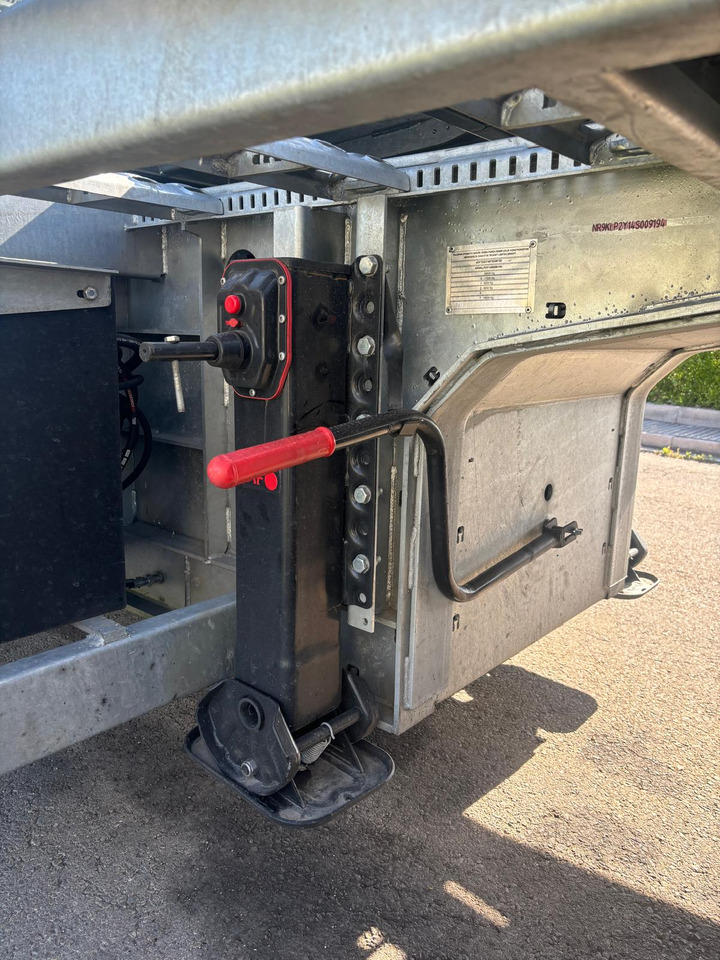 Camión portavehículos nuevo MAN TGX: foto 9