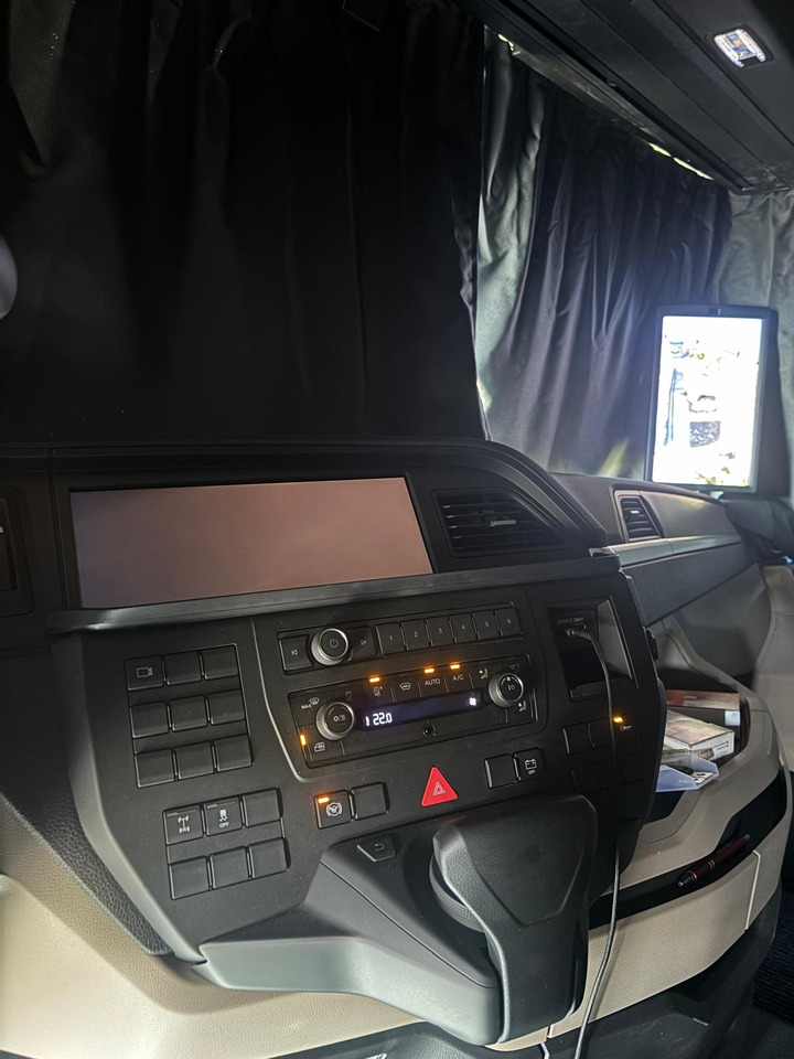 Camión portavehículos nuevo MAN TGX: foto 8