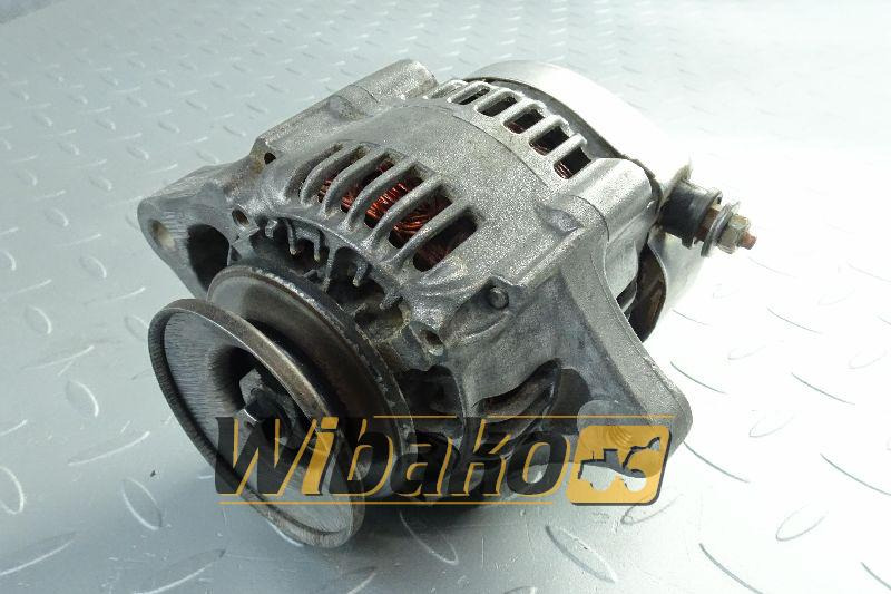 Alternator Kubota 3A611-74012 - Alternador para Maquinaria de construcción: foto 1 Alternator Kubota 3A611-74012 - Alternador para Maquinaria de construcción: foto 1