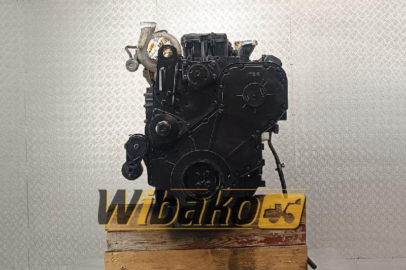 Engine Komatsu SAA6D114E-3 CPL - Motor para Maquinaria de construcción: foto 4 Engine Komatsu SAA6D114E-3 CPL - Motor para Maquinaria de construcción: foto 4