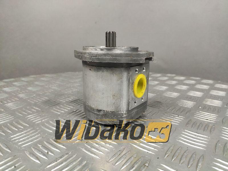 Gear pump Poclain 40182508 P4743518X - Bomba hidráulica para Maquinaria de construcción: foto 1 Gear pump Poclain 40182508 P4743518X - Bomba hidráulica para Maquinaria de construcción: foto 1