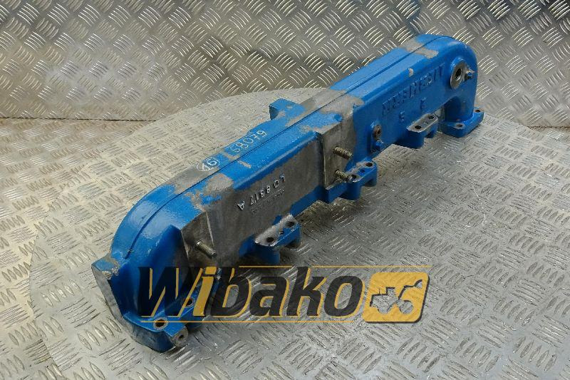 Intake manifold for engine Liebherr D924 L08317A - Colector de admisión para Maquinaria de construcción: foto 1 Intake manifold for engine Liebherr D924 L08317A - Colector de admisión para Maquinaria de construcción: foto 1
