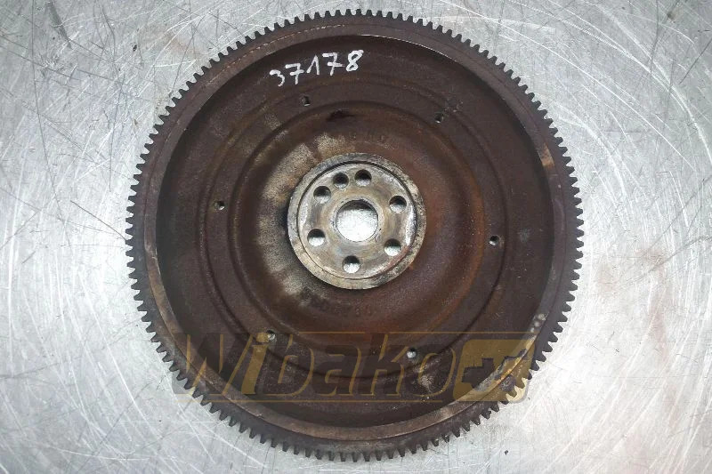 Isuzu 4BD1 PTA-24 3SD5Y30 - Volante de inercia para Maquinaria de construcción: foto 1 Isuzu 4BD1 PTA-24 3SD5Y30 - Volante de inercia para Maquinaria de construcción: foto 1