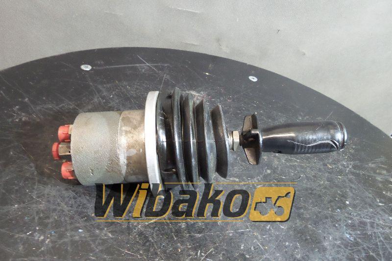 Joystick Rexroth 4TH7U61.12/1MS173 - Cabina e interior para Maquinaria de construcción: foto 1 Joystick Rexroth 4TH7U61.12/1MS173 - Cabina e interior para Maquinaria de construcción: foto 1