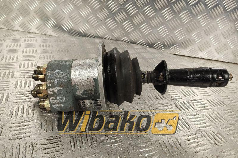 Joystick Rexroth sigma TH225898.00 - Cabina e interior para Maquinaria de construcción: foto 1 Joystick Rexroth sigma TH225898.00 - Cabina e interior para Maquinaria de construcción: foto 1