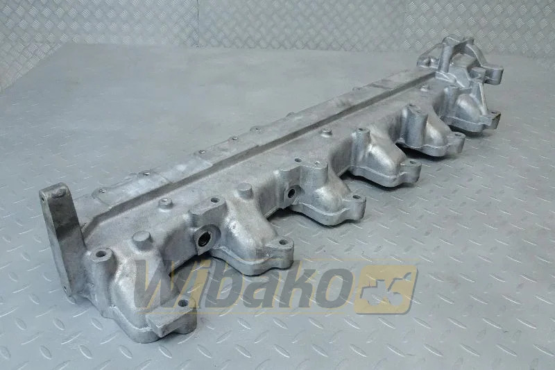 Liebherr 10147789 - Colector de admisión para Maquinaria de construcción: foto 1 Liebherr 10147789 - Colector de admisión para Maquinaria de construcción: foto 1