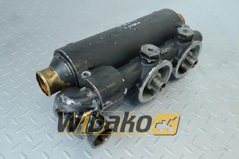 Oil radiator (cooler) for engine Perkins 2006 OE52139 - Enfriador de aceite para Maquinaria de construcción: foto 1 Oil radiator (cooler) for engine Perkins 2006 OE52139 - Enfriador de aceite para Maquinaria de construcción: foto 1