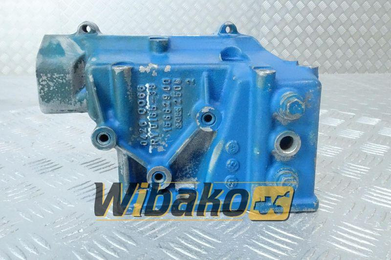 Thermostat housing for engine Deutz 1015 04222142 - Termostato para Maquinaria de construcción: foto 1 Thermostat housing for engine Deutz 1015 04222142 - Termostato para Maquinaria de construcción: foto 1