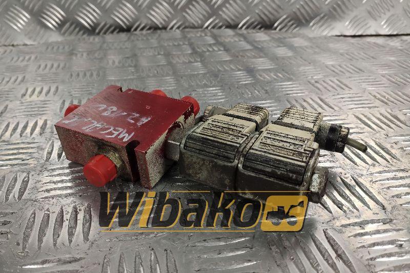 Valves set Mecalac AZ150 LT-35D28 / 220903 - Válvula hidráulica para Maquinaria de construcción: foto 1 Valves set Mecalac AZ150 LT-35D28 / 220903 - Válvula hidráulica para Maquinaria de construcción: foto 1